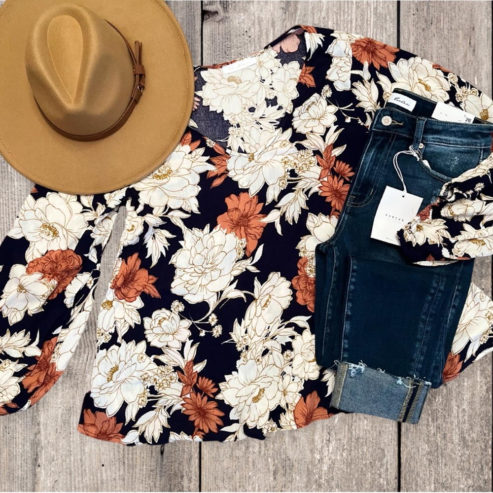 Floral V-Neck Blouse